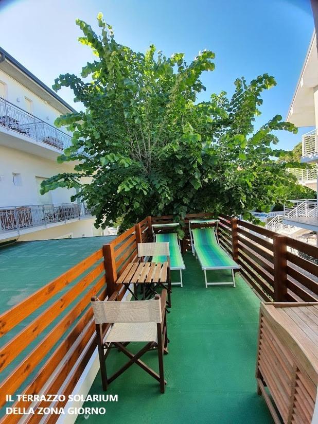 B&B Airone Cervia - Camere E Appartamenti Bagian luar foto