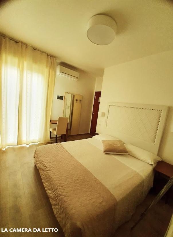 B&B Airone Cervia - Camere E Appartamenti Bagian luar foto
