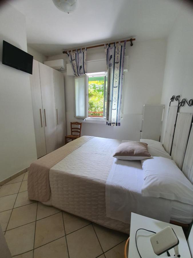 B&B Airone Cervia - Camere E Appartamenti Bagian luar foto