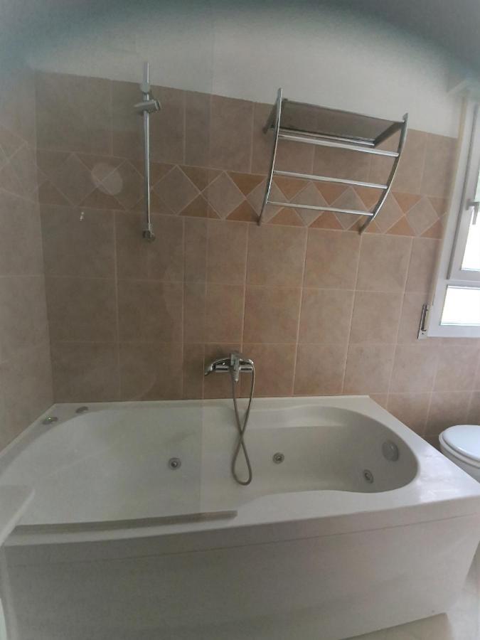 B&B Airone Cervia - Camere E Appartamenti Bagian luar foto