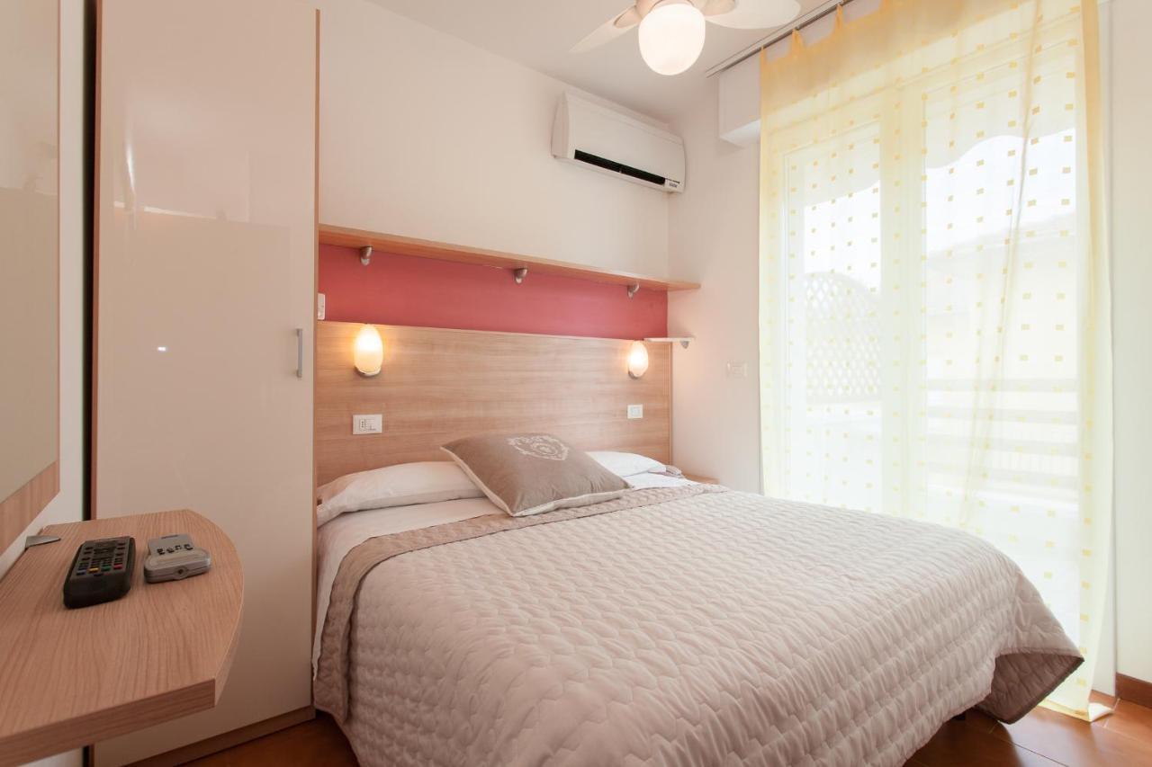 B&B Airone Cervia - Camere E Appartamenti Bagian luar foto