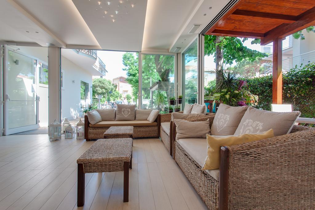B&B Airone Cervia - Camere E Appartamenti Bagian luar foto
