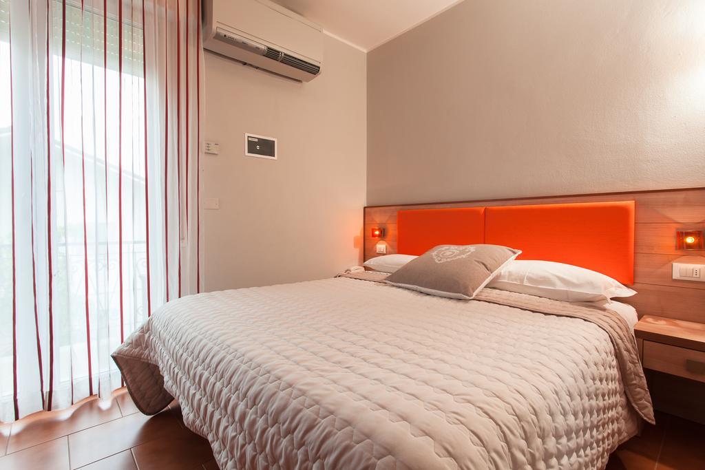 B&B Airone Cervia - Camere E Appartamenti Bagian luar foto